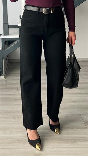 Siyah Kemerli Kesik Paça Premium Jean