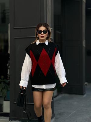 Black and Red Baklava Pattern Sweater