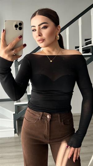 Siyah Modal Kayık Yaka Transparan Bluz