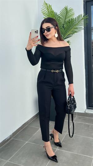 Siyah Paça Yırtmaçlı Crep Kumaş Klasik Pantolon