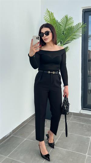 Siyah Paça Yırtmaçlı Crep Kumaş Klasik Pantolon
