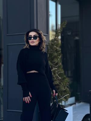 Black Fingerless Knit Set