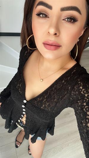 Siyah Peplum Dantel Bluz