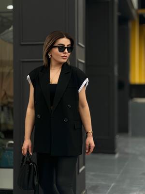 Siyah Tasarım Vatkalı Sırt Detaylı Yelek 