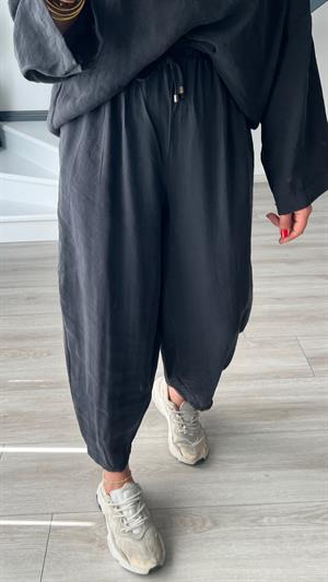 Siyah Tnsel Beli Lastikli Şalvar Pantolon