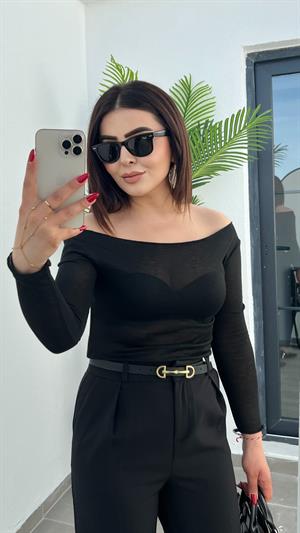 Siyah Transparan Kayık Yaka Bluz 