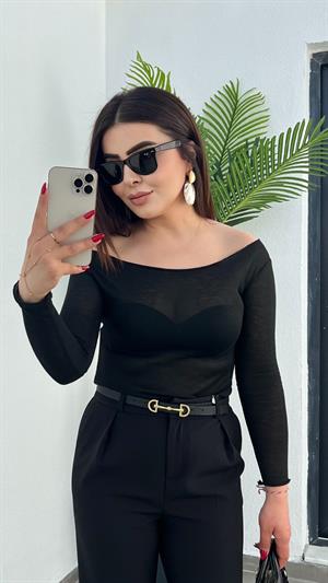 Siyah Transparan Kayık Yaka Bluz 