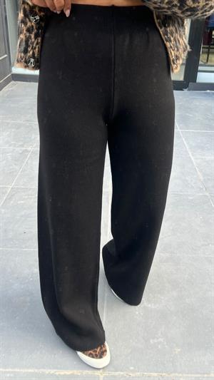 Siyah Triko Pantolon 