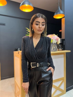 Gri V Yaka Vatkalı Simli Bluz