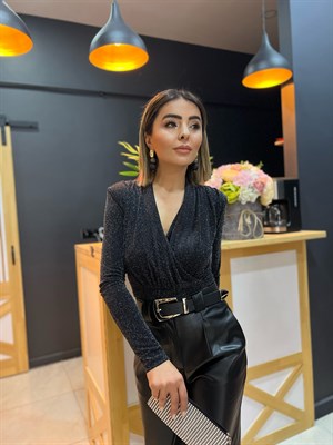 Gri V Yaka Vatkalı Simli Bluz