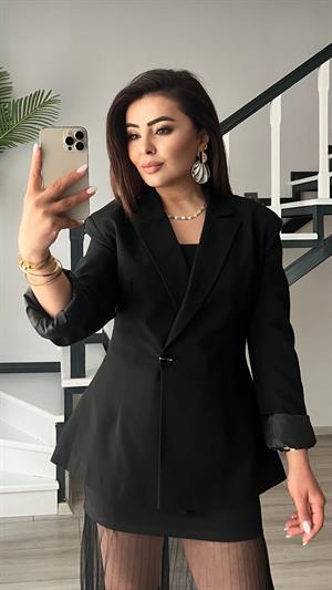 Siyah Volanlı Bel Oturtmalı Blazer Ceket 