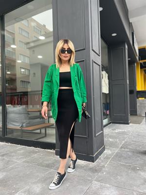 Black Ribbed Skirt with Slit