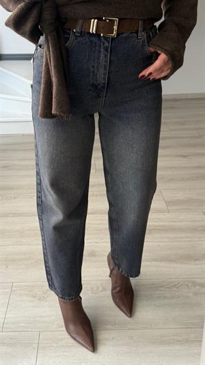 Süet Kemerli Antik Yıkama Skater Jean