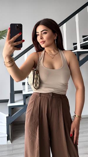 Taş Halter Yaka Boyundan Geçme Bluz