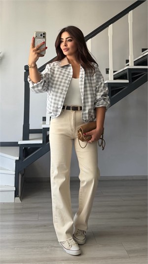 Stone Belted Lycra Straight Jeans