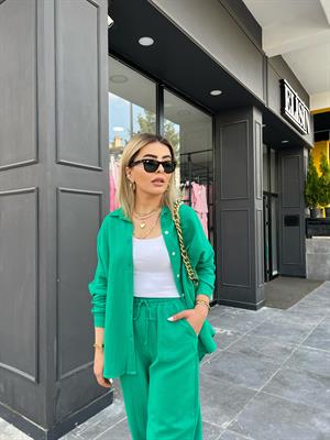 Green Shirt and Trousers Linen Suit