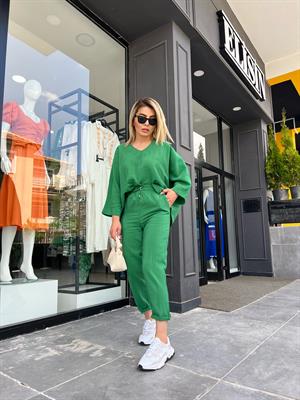 Green V-Neck Set with Necklace