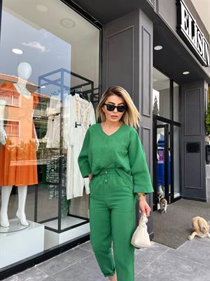 Green V-Neck Set with Necklace