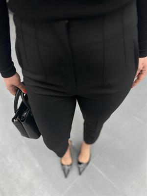 Zr Model Siyah Flatolu Pantolon 