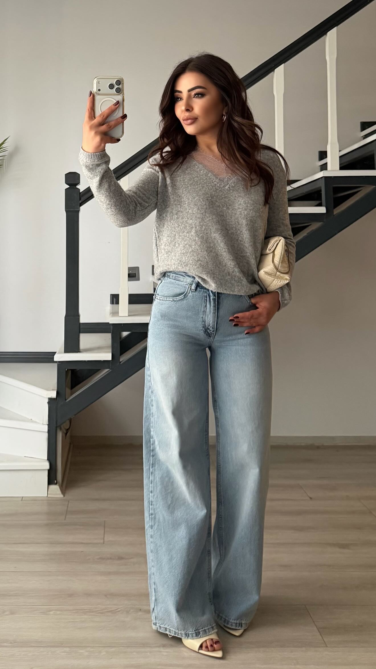 Açık Mavi Yıkamalı Kemerli Wide Leg Jean