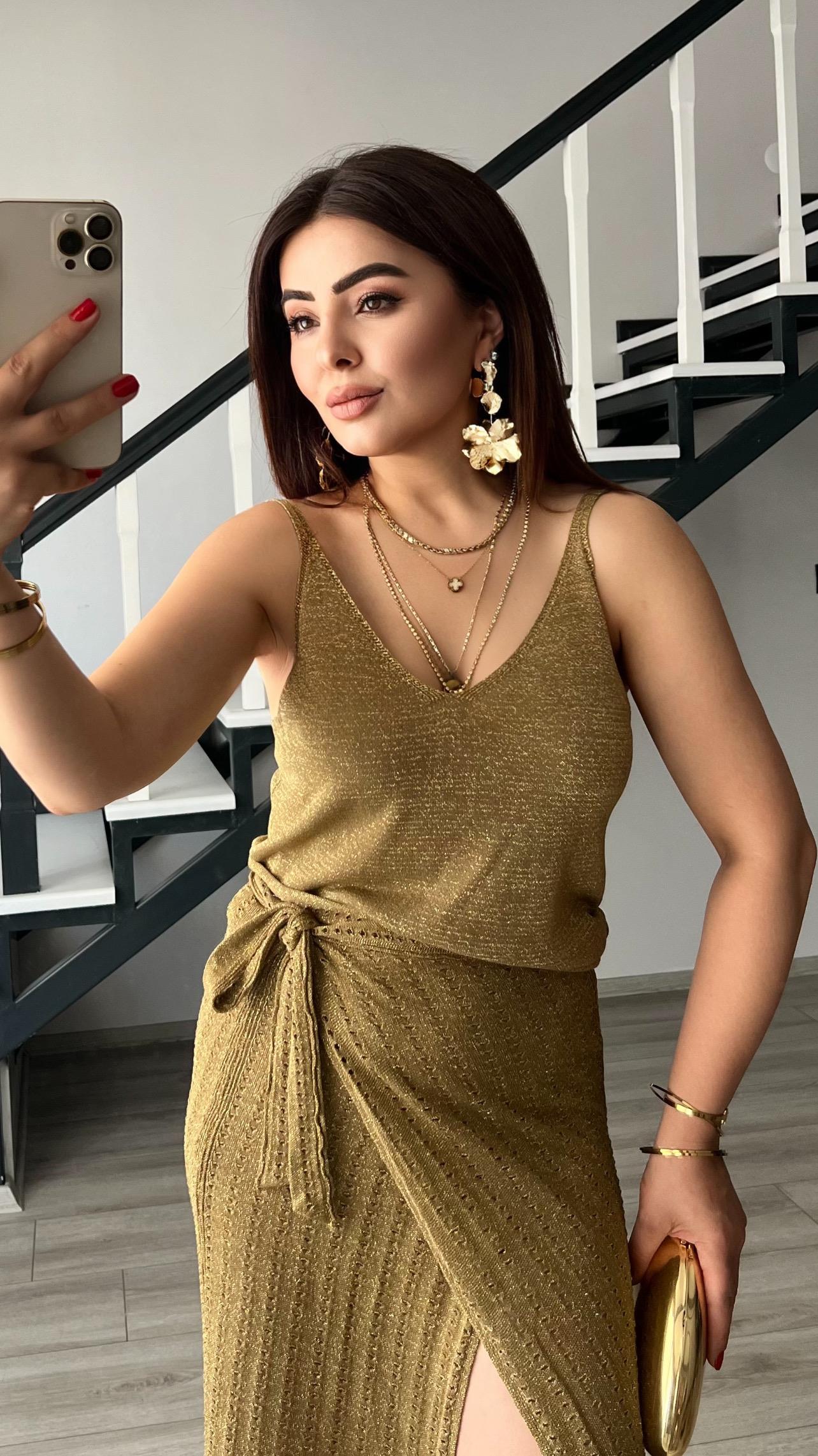 Haki Gold Simli Askılı Bluz
