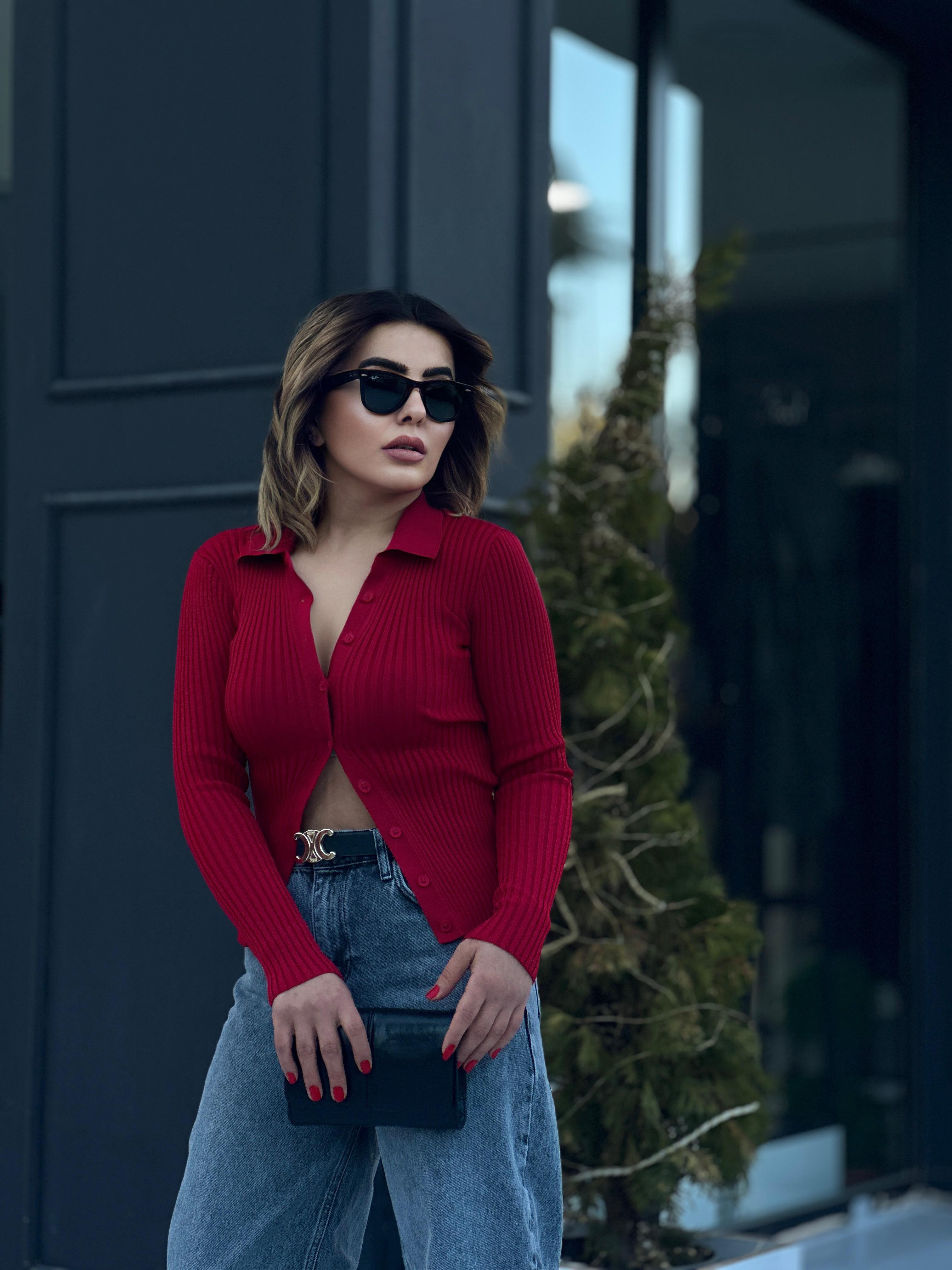Kırmızı Polo Yaka Çelik Örme Düğmeli Triko Bluz