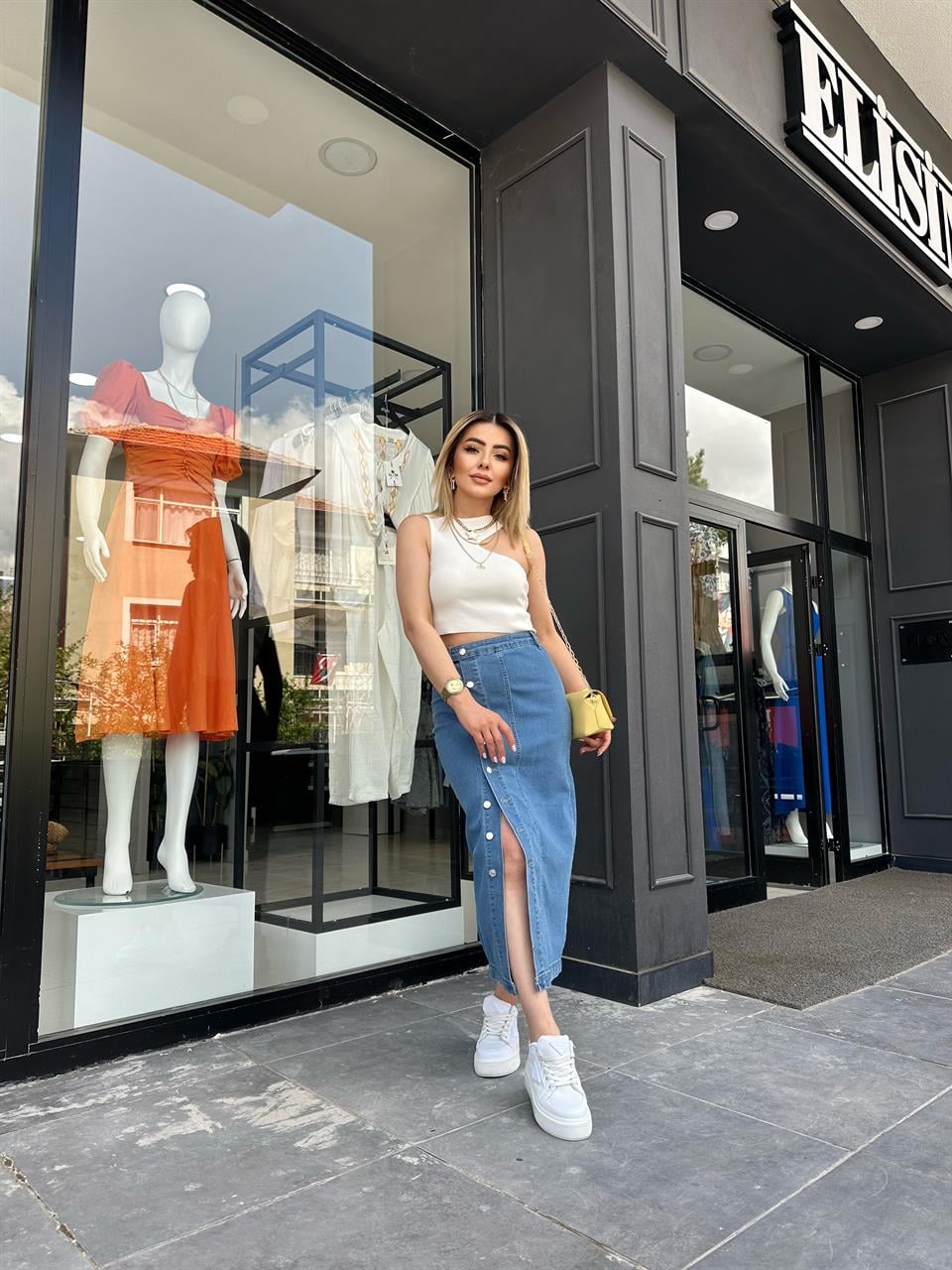 Likralı Yandan Düğmeli Denim Etek 