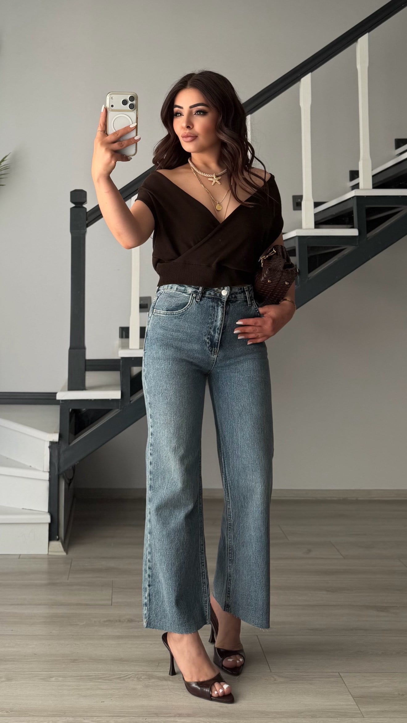 Mavi Likralı Kesik Paça Flare Jean