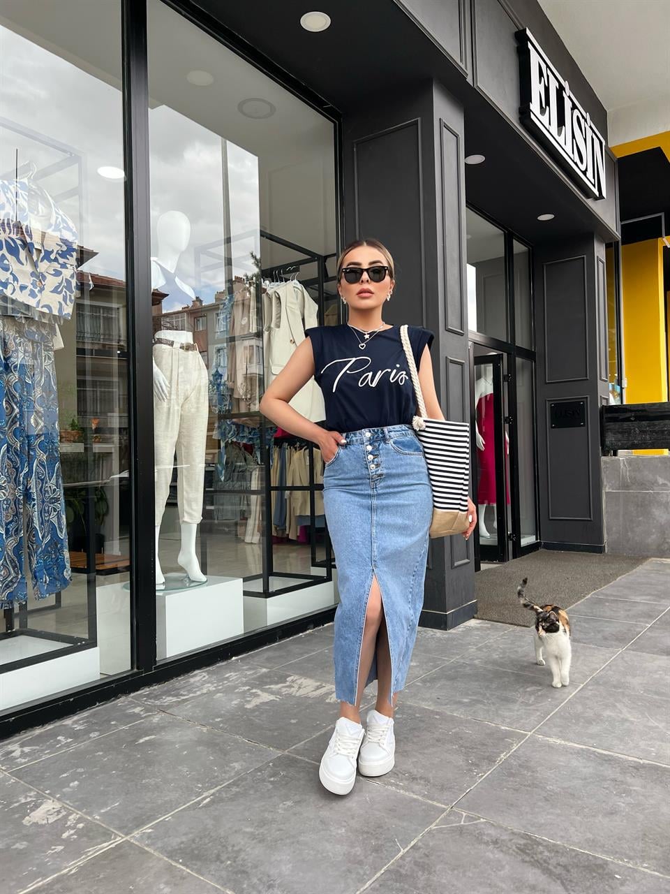 Mavi Önü Yırtmaçlı 5 Düğme Denim Etek
