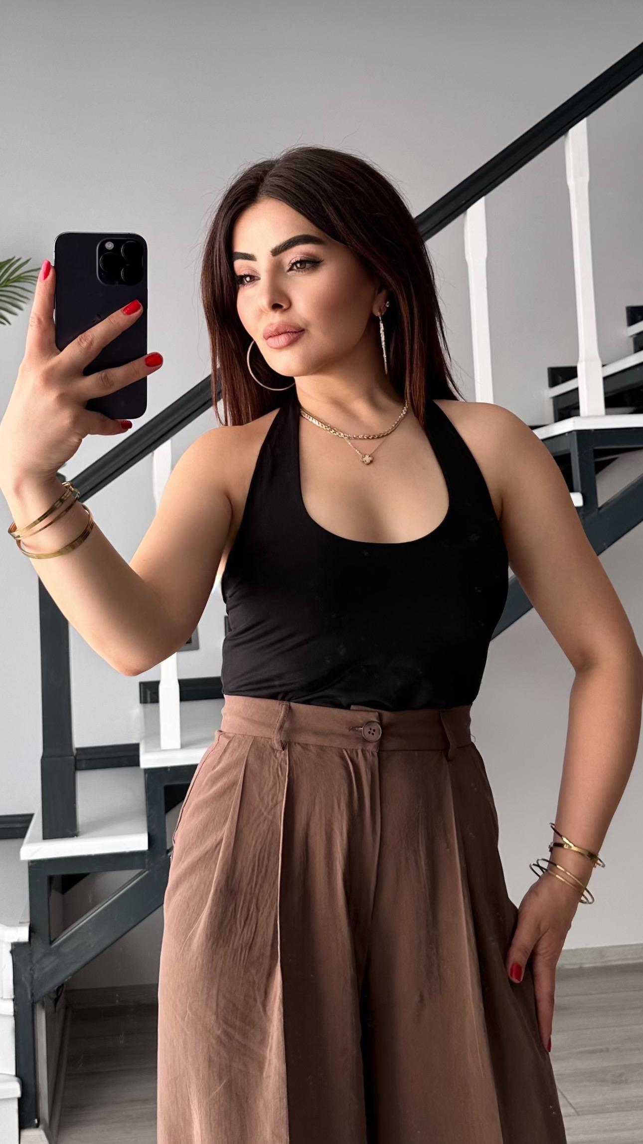 Siyah Halter Yaka Boyundan Geçme Bluz