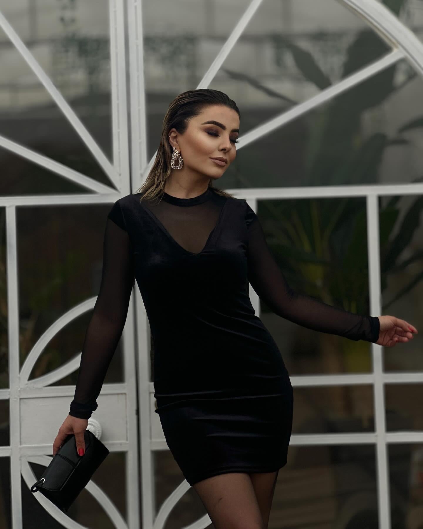 Siyah Kadife Tüllü Elbise
