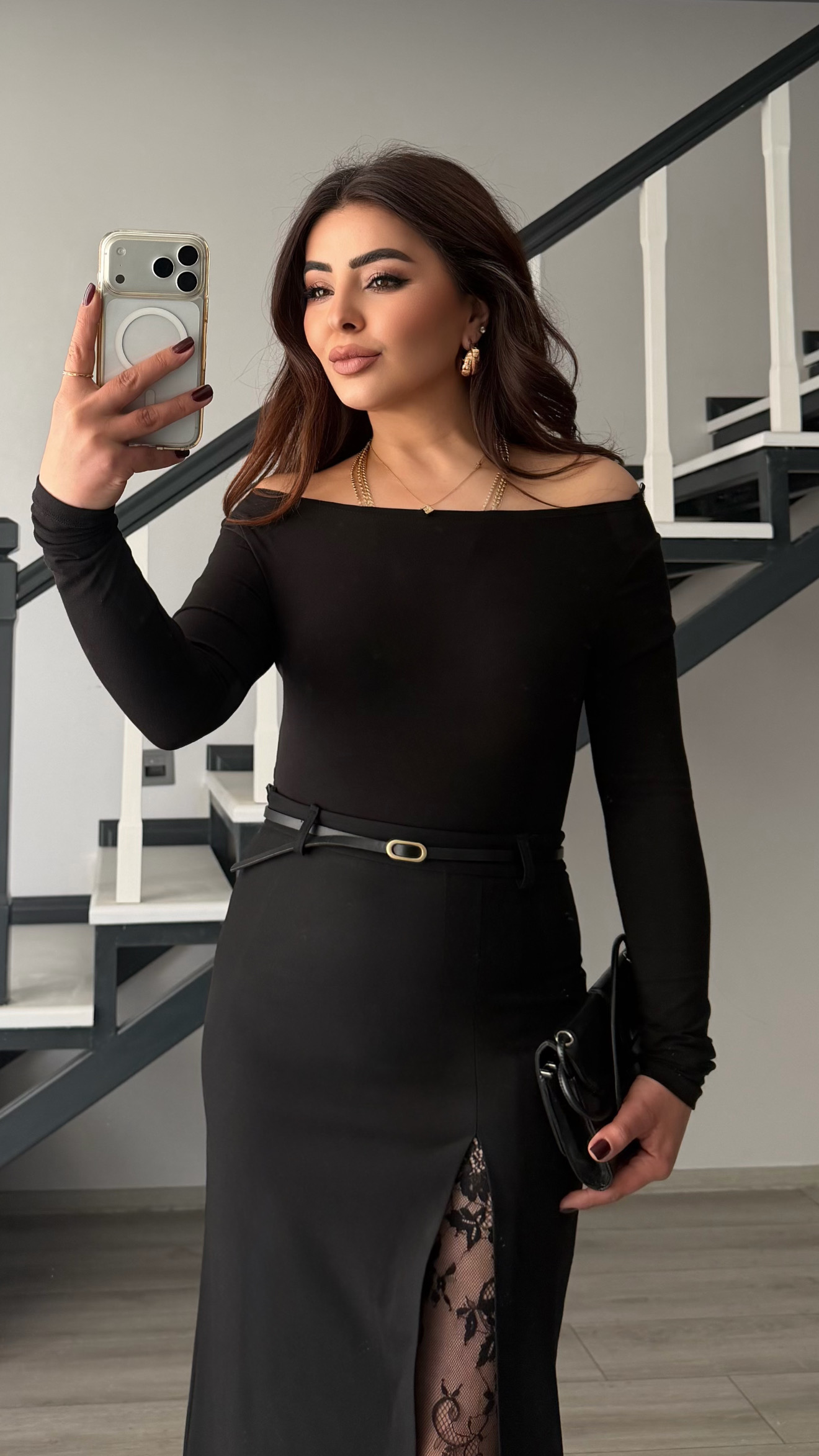 Siyah Kayık Yaka Bodysuit