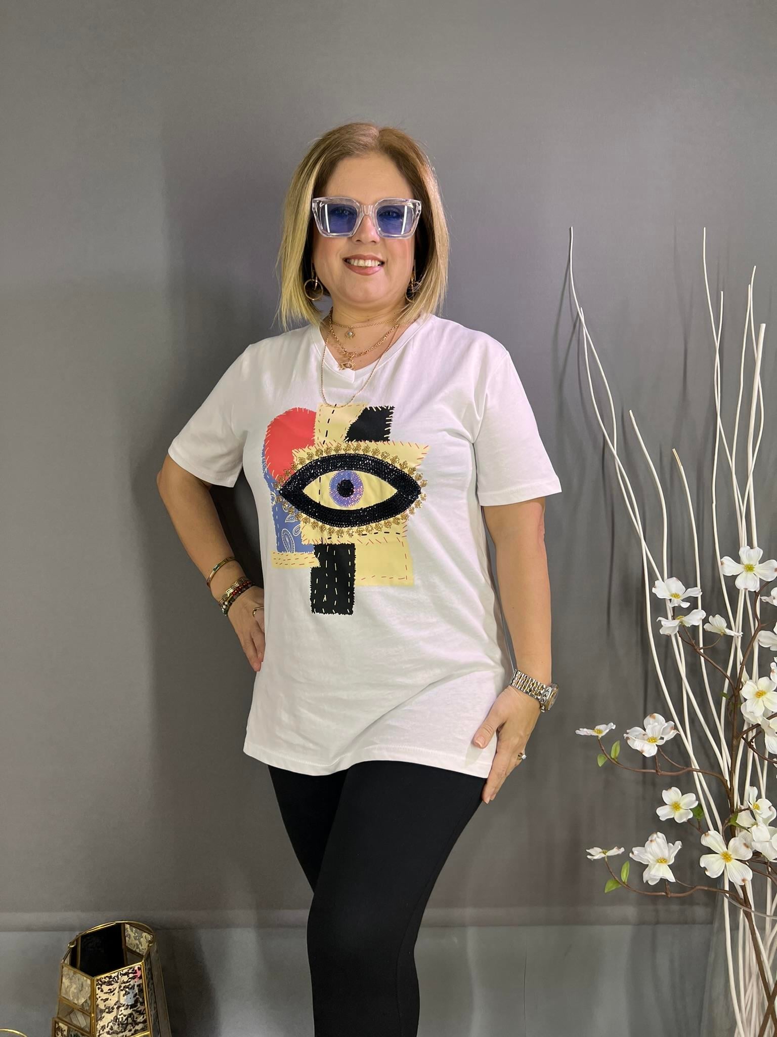 EYZ273 BEYAZ DESENLİ GÖZ BASKILI TİŞÖRT