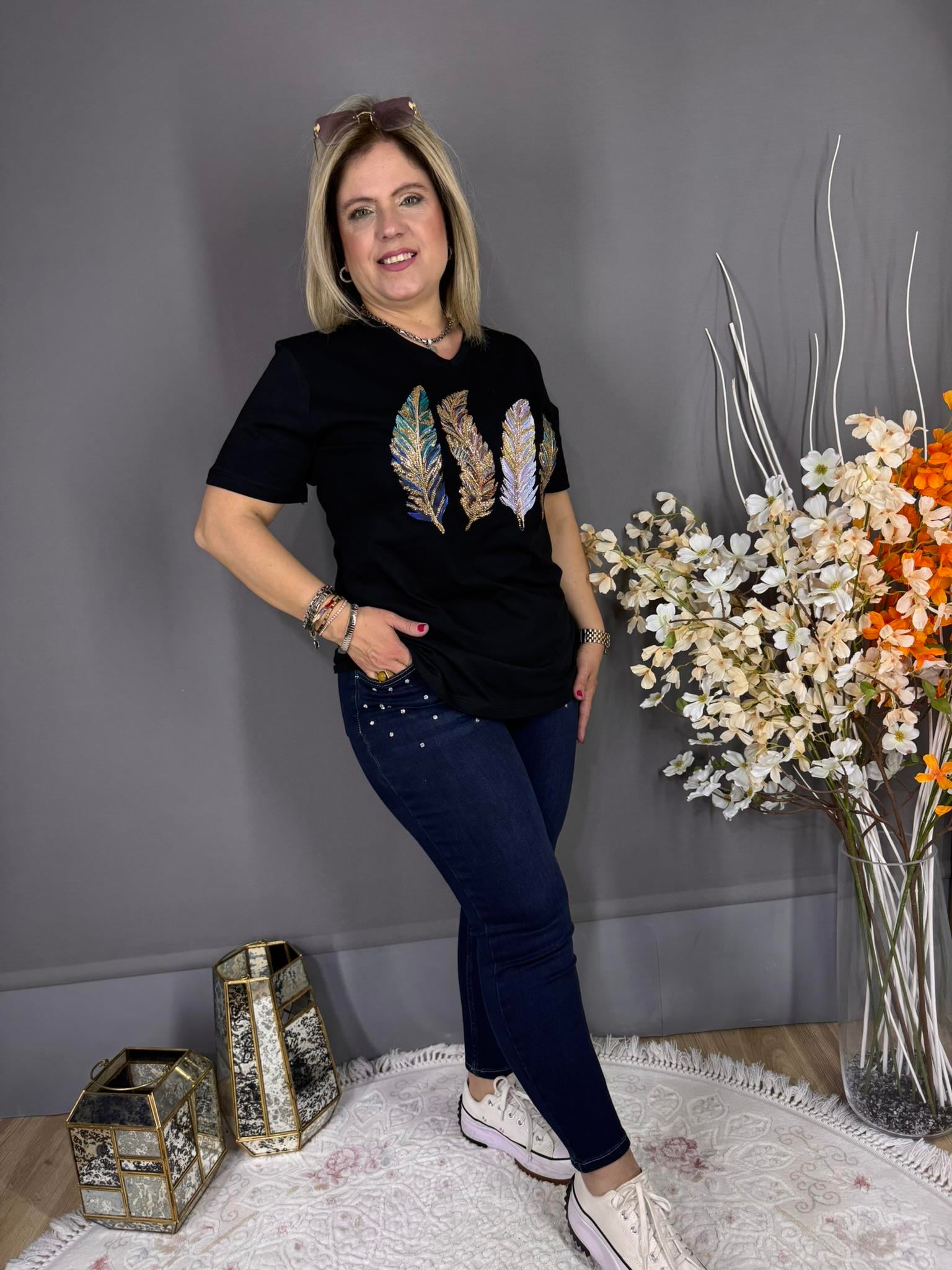 EYZ482 SİYAH KUŞTÜYÜ BASKILI PENYE TİŞÖRT