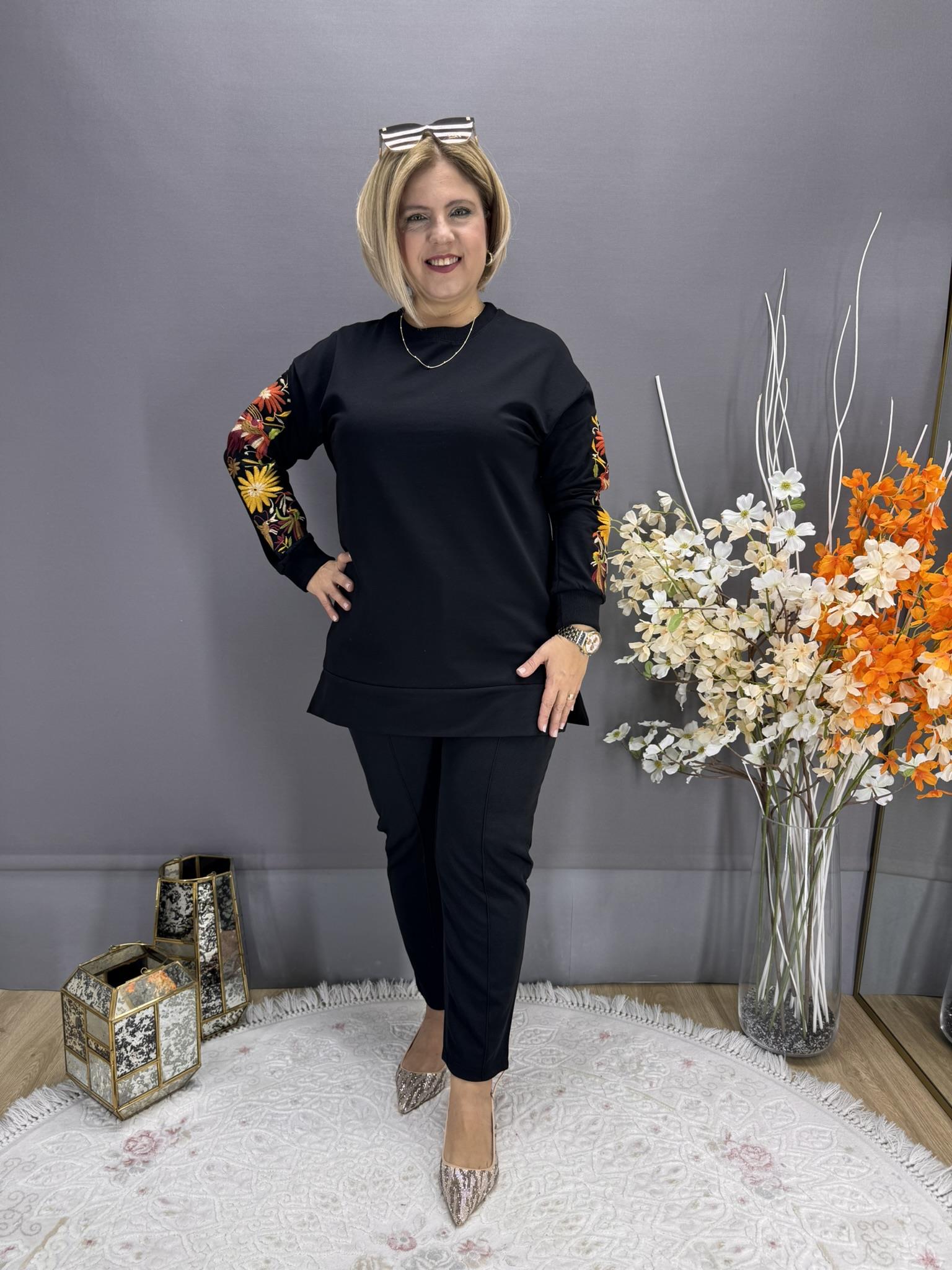 EYZ768 SİYAH KOLLAR ÇİCEK NAKIŞLI SWEATSHİRT