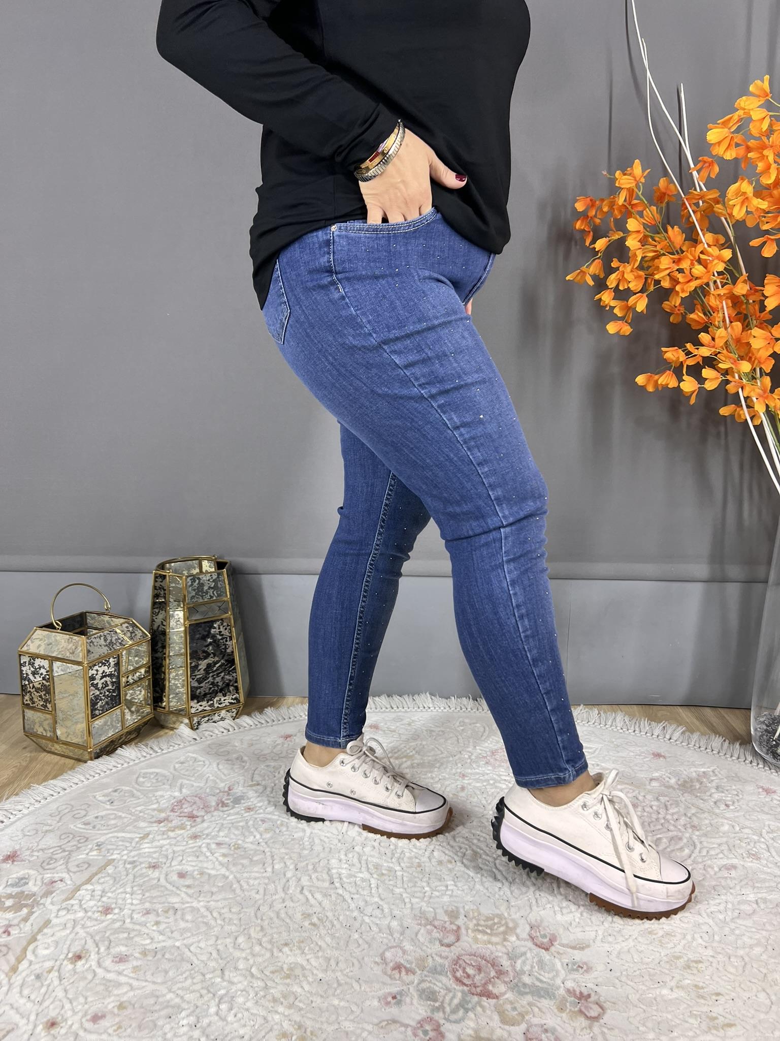 MAVİ TAŞ İŞLEMELİ FULL LİKRALI BÜYÜK BEDEN KOT PANTOLON