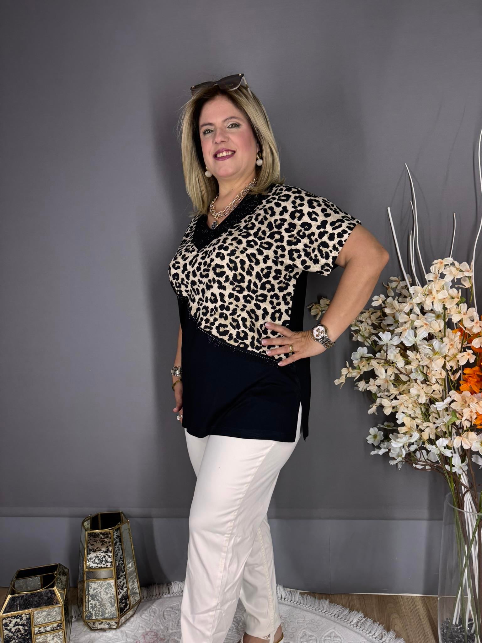 EYZ542 SİYAH YARIM LEOPAR TAŞLI PENYE BLUZ