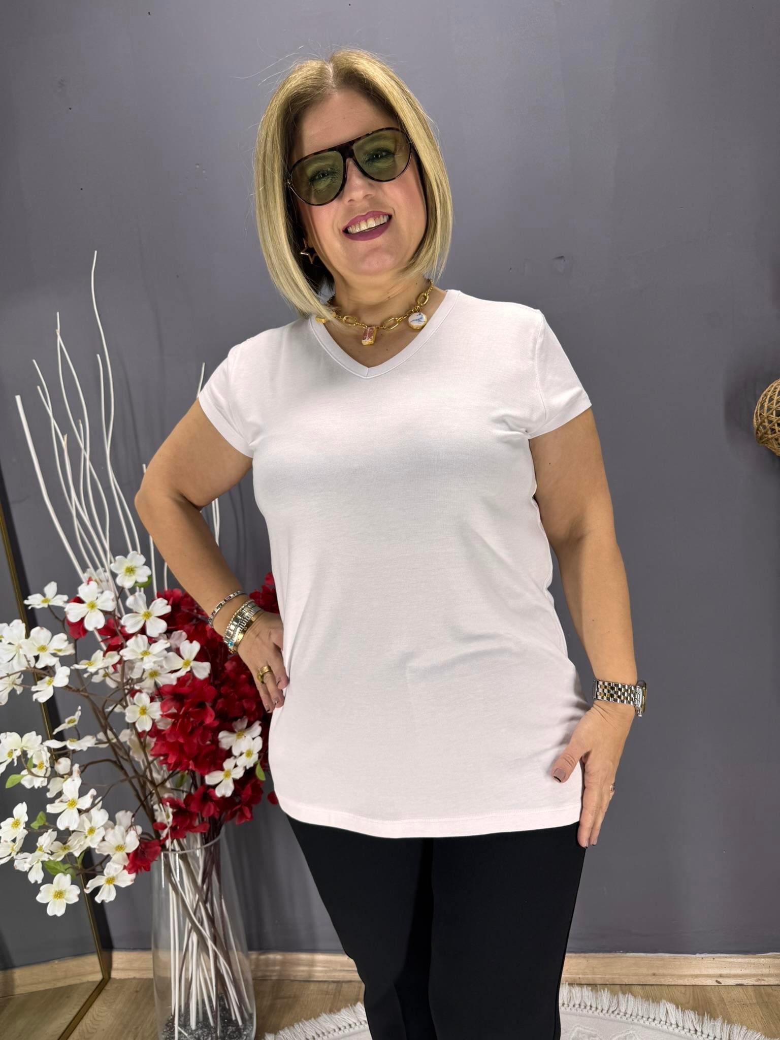 EYZ792 BEYAZ V YAKA BASİC BLUZ