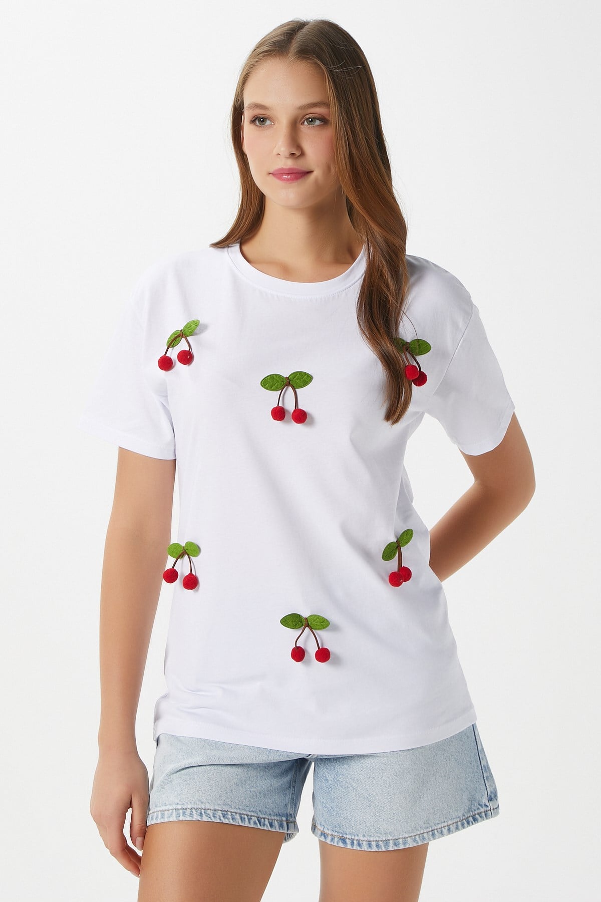 Kadın Chery Beyaz Kiraz Dikişli T-Shirt