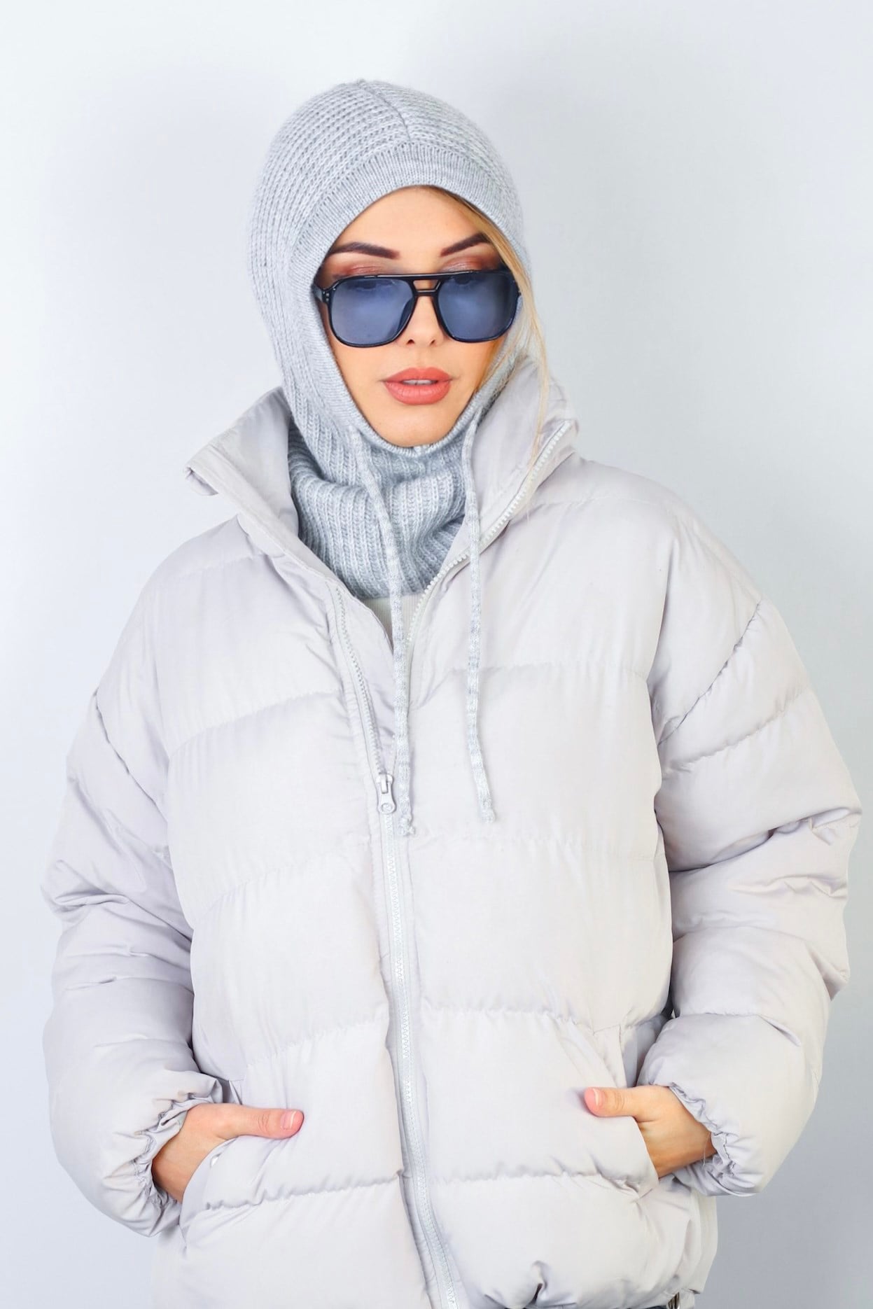 Kadın İpli Gri Balaclava Triko Bere / Başlık