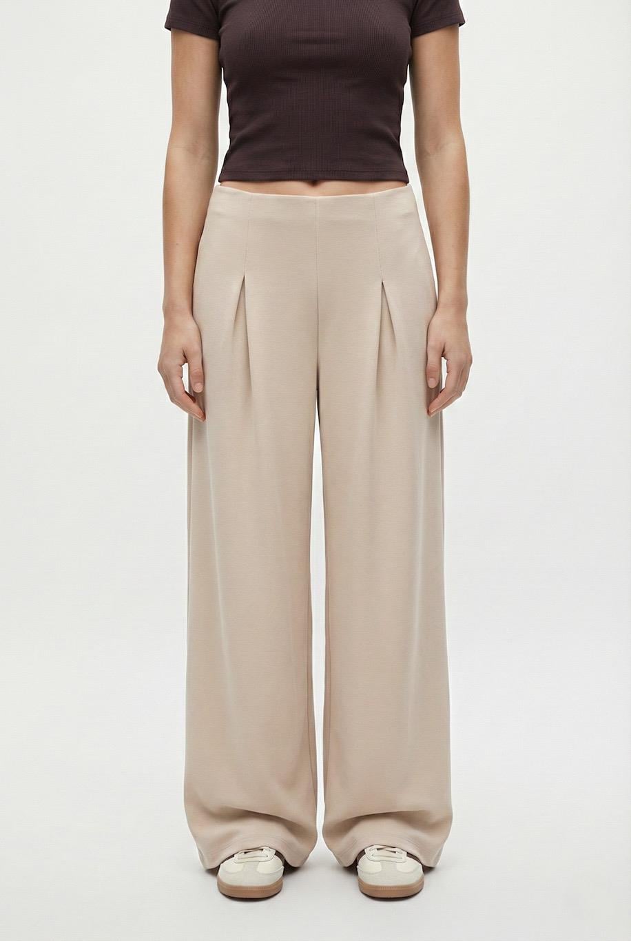 Kadın Wesley Pileli Cepli Bej Eşofman Altı