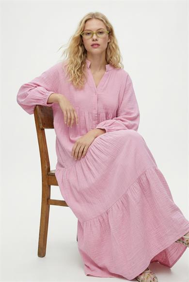 Kadın Modest Linda %100 Pamuk Müslin Astarlı Balon Kol Katlı Pembe Uzun Elbise