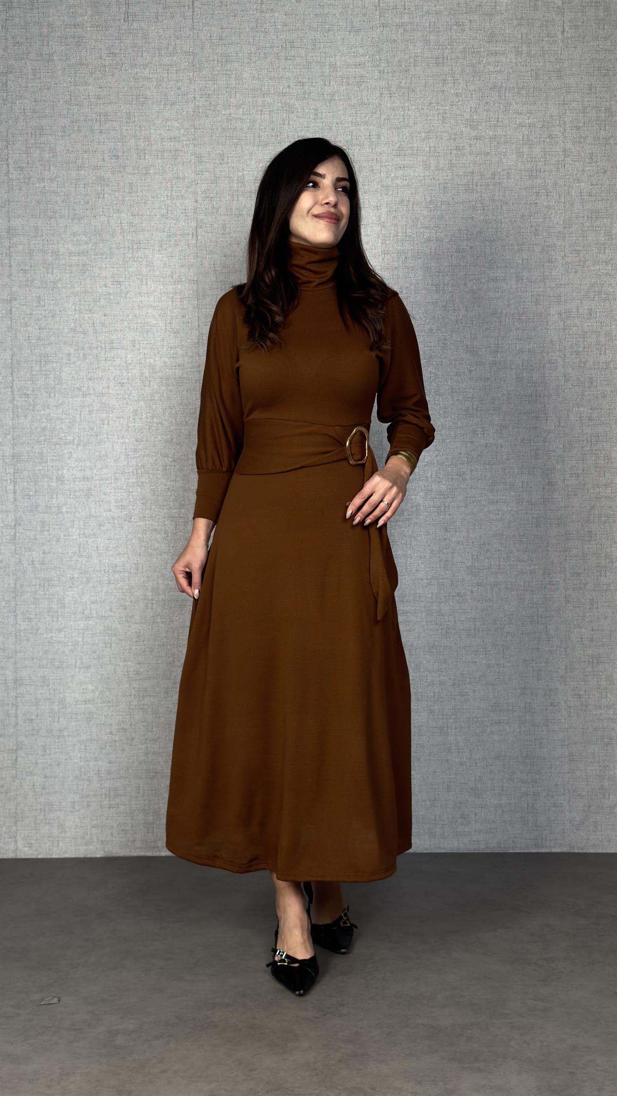 Vanna Kahverengi Balıkçı Yaka Gold Tokalı Triko Elbise