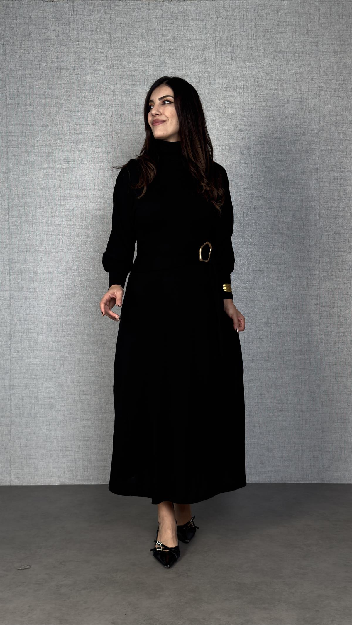 Vanna Siyah Balıkçı Yaka Gold Tokalı Triko Elbise