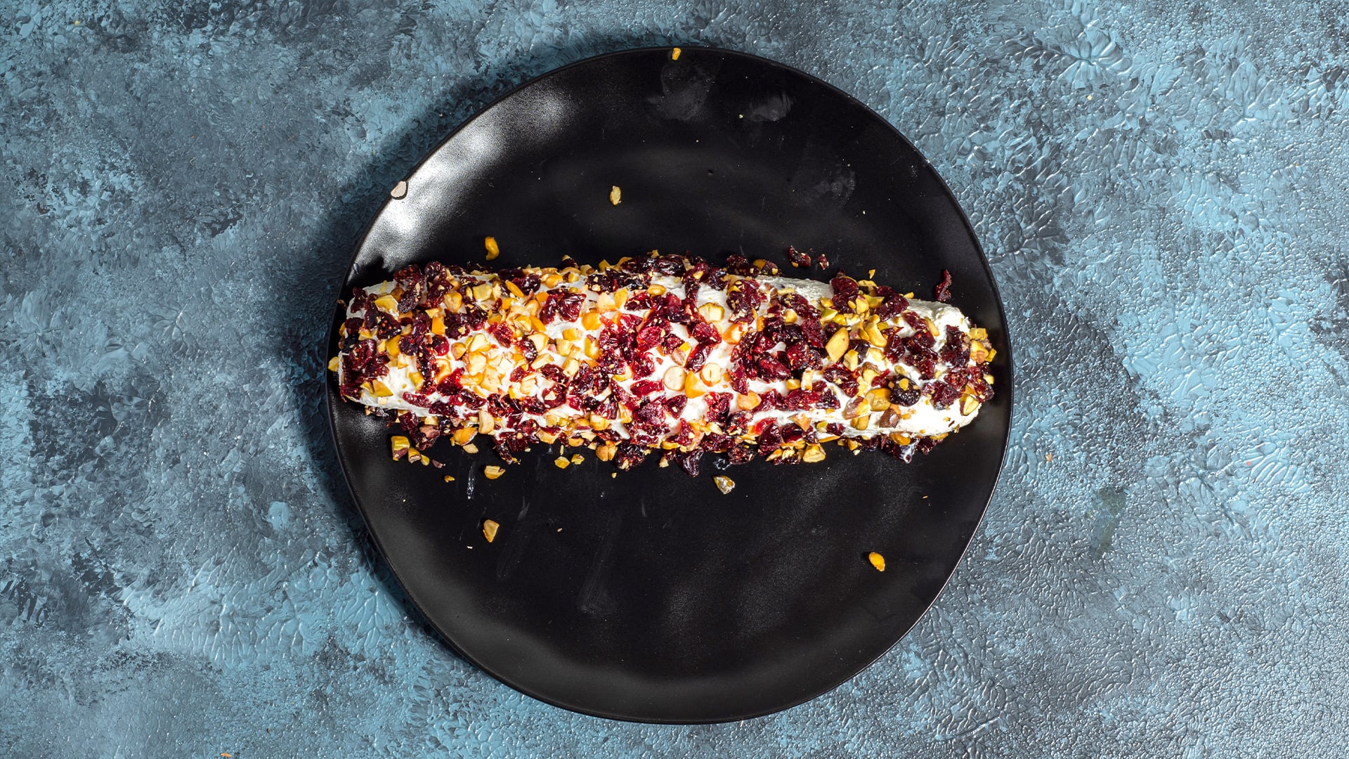 Keçi ve Lor Peynirli Rulo