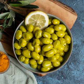 Zerdeçallı Domat Kırma Yeşil Zeytin (400 gr)