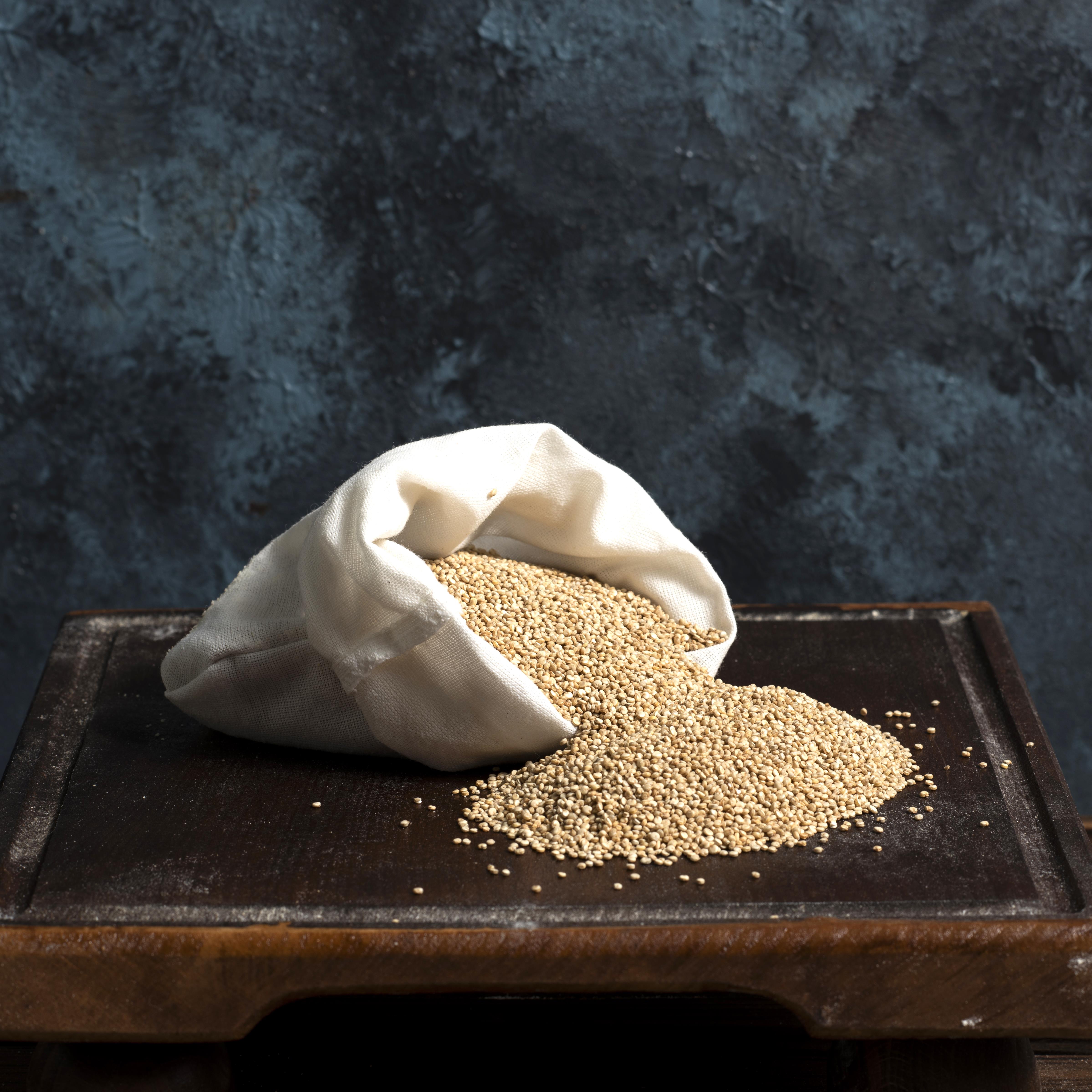 BEYAZ KİNOA ( 250 gr ) 