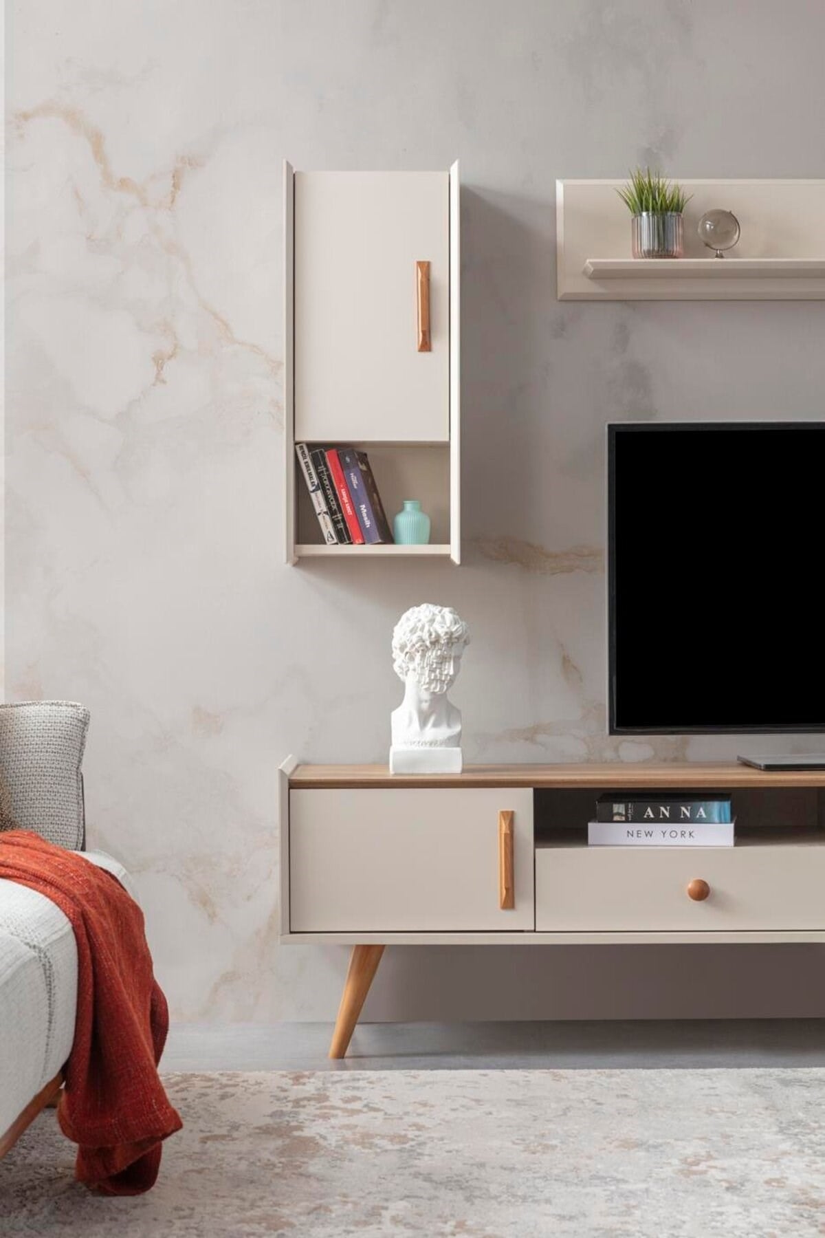 GİZA TV ÜNİTESİ