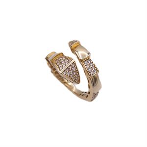 Taşlı Fantezi Yüzük