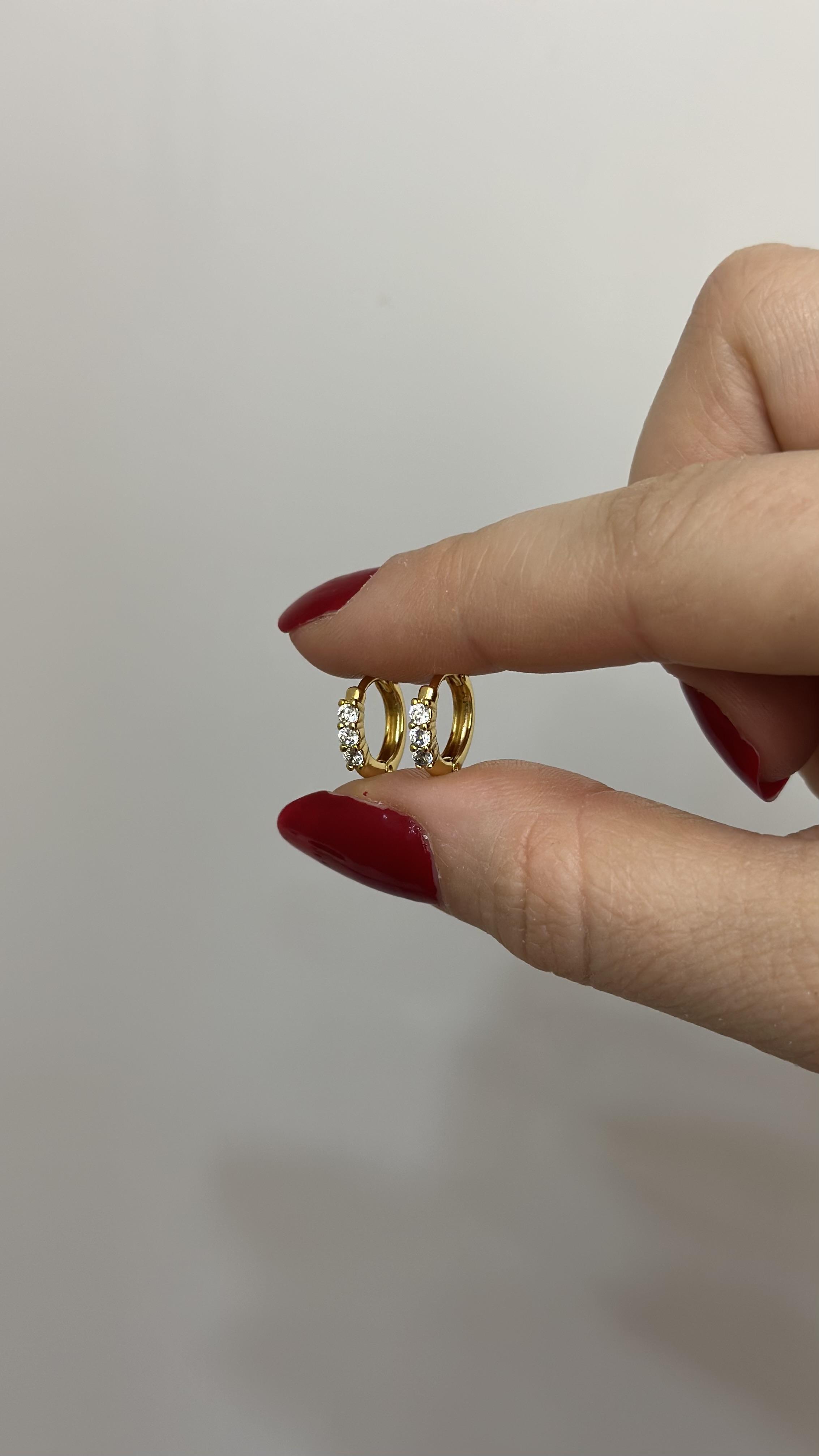 Küpe gold halka taşlı